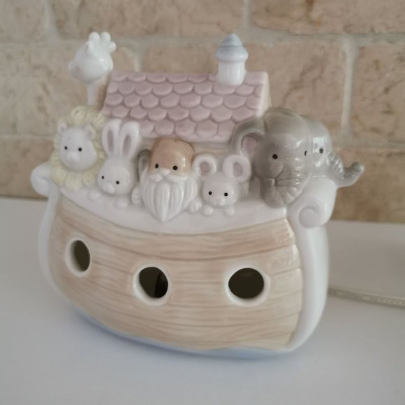 Enesco Other - Enesco Noah's Ark Nightlight WORKS Pastel Baby Nursery Decor